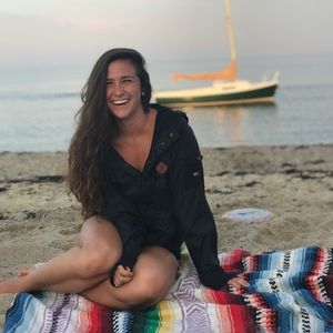 Meet your Posher, Victoria